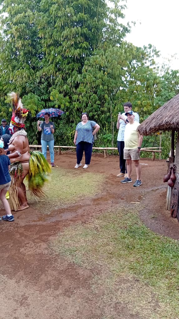 Tourists in Kulkie Center5